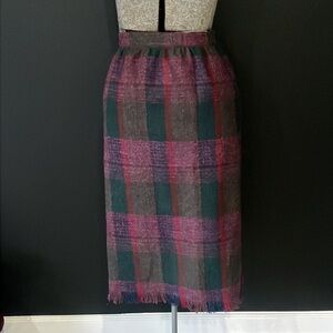 Vintage Wool Plaid High Waist Skirt size 7 with Fringe Bottom
